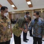 Arif Lantik 63 Pejabat Administrator dan Dewan Pengawas BUMD 
