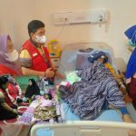 Ketua PMI Sarolangun Bantu Pasien Pengidap Penyakit Kulit  Desa Pulau Pandan