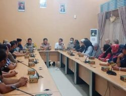 Ketua DPRD Sarolangun Serap Aspirasi Puluhan PKL Terkait Pemindahan pasar