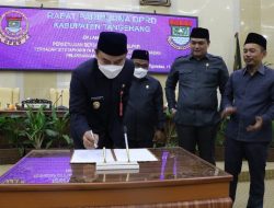 Wakil Bupati Tangerang Hadiri Rapat Paripurna DPRD Kabupaten Tangerang