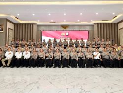 Kapolda Jatim Resmi Lantik Dirlantas dan Karumkit Bhayangkara Tk.II  Serta 12 Kapolres
