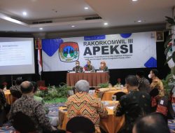 Arief Pimpin Sidang Pleno Rapat Kerja Komwil III Apeksi