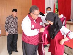Lepas Kafilah Porsadin, Bupati Sukabumi Minta Tunjukan Kemampuan Terbaik