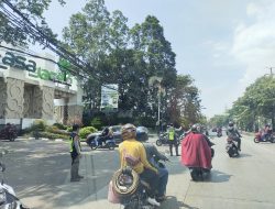 Dinilai Jadi Biang Kerok Kemacetan di Daan Mogot, Pengguna Jalan Minta Tutup Akses Ke Kawasan Casa Jardin