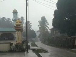 Siap Siaga ULP PLN Rimbo Bujang, Atasi Padamnya Lampu Akibat Hujan Petir