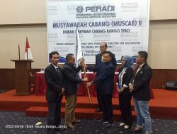 Advokat Senior, Zainal Arifin SH, MH , Resmi Nahkodai DPC Peradi Bute
