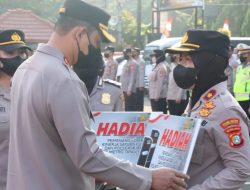 Kapolrestro Tangerang Kota Berikan Reward dan Punishmen Kepada Subsatker dan Jajaran Polsek