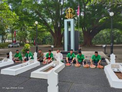 Peringati HUR RI Gerakan Pemuda Ansor Kota Tangerang Ziarah ke Makam Pahlawan.