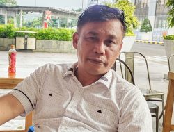 Hendry Zein : Kadinkes Diminta Mundur Sebelum Ada Nyawa Melayang Karena Obat Kadaluarsa