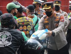 Sasar Warga Tak Tersentuh Bantuan Subsidi BLT BBM, Polisi Sebar Ribuan Paket Sembako di Kota Tangerang