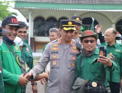 Kawal Aksi Buruh Tolak Kenaikan BBM, Polisi Lakukan Dengan Humanis Tanpa Senjata