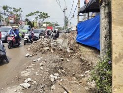 Pembangunan Saluran Air di Jalan KH.Hasyim Azhari Kota Tangerang Disorot