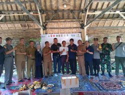Berikan Bantuan 50 Al,Quran, Kejari Sukabumi Ajak Masyarkat Jaga Kerukunan