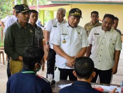 PJ Bupati Henrizal Tinjau Langsung Proses Pilkades Serentak di Sarolangun
