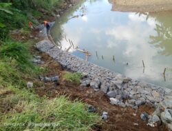 Warga Sekitar Sungai Cilacap Senang Adanya Bronjong Dari BBWS Citanduy