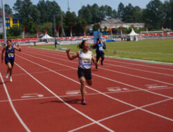 Cabor Lari Estafet Putri Sumbang Emas Kota Tangerang