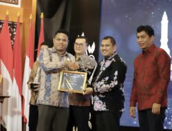 Bupati Bungo Raih Penghargaan KPID Award Tahun 2022 Peduli Penyiaran