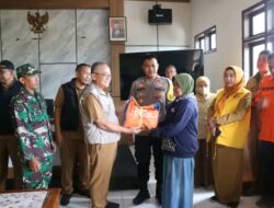 Wabup Tinjau Posko Pelayanan Warga Terdampak Gempa di Caringin dan Nagrak