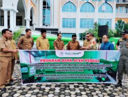 Bank Aceh Serahkan Motor Pengangkut Sampah Untuk Aceh Utara