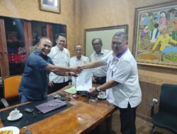Ketua KADIN Kabupaten Tangerang Serahkan Dokumen Pengusulan Pengurus KADIN Periode 2022 – 2027