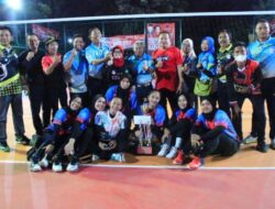 Tim Putri RM Parigogo Raih Piala Perjuangan Hattric di HUT PDIP Ke 50