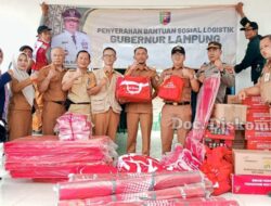 Wakili Pj Bupati Tulang Bawang, Plt. Kepala Dinas Sosial Meninjau Langsung Lokasi Bencana Angin Putting Beliung