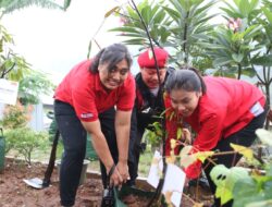 PDI Perjuangan Kota Tangerang Tanam 400 Pohon di Pinggiran Sungai Cisadane