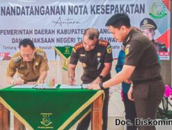 PJ Bupati Drs. Qudrotul Ikhwan, MM Melakukan Penandatanganan Nota Kesepakatan Dengan Kajari Tulang Bawang