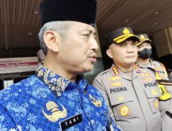 Program Jumat Berfaedah, Walikota Jakbar Akan Bangun Septic Tang Komunal Untuk Warga