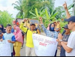 Demo Warga Dua Desa di Batu Bara Meminta APH Tindak Pengusaha Galian C Tidak Memiliki Izin