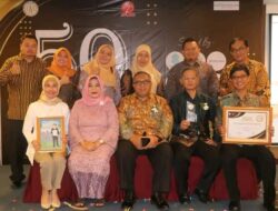 RSUD Sekarwangi Raih Penghargaan The Best Hospital In Servis And Perfomance Excellent Of The Year