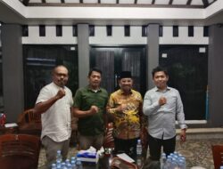 Ketua Panitia Deklarasi Asosiasi Forum RT/RW Silaturrahmi Ke Kediaman Wakil Walikota