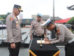 Bentuk Komitmen Wujudkan Polri Bebas KKN,Kapolres Metro Kota Tanggerang Ajak PJU Deklarasi Bersama