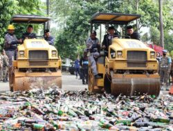 Ribuan Miras Dimusnahkan, PJ Gubernur Banten : Kita Tidak Ingin Generasi Muda Rusak Akibat Miras