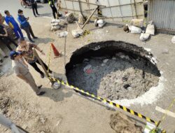 Anggota DPRD Minta Kontraktor Bertanggungjawab Perbaiki Jalan Daan Mogot Ambles Dalam Waktu 3 Hari