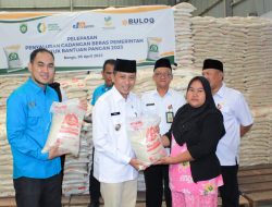 Wabup Bungo Berikan  Bantuan Sosial Kepada KPM