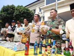 Jelang Idul Fitri 1444H Polres Metro Bekasi Musnahkan Ribuan Miras Dan Obat-obatan Terlarang