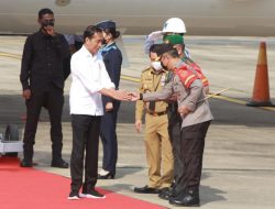 Kapolda Jambi Irjen Pol.Rusdi Hartono Sambut Kedatangan Presiden RI Joko Widodo