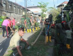 Bersama Masyarakat, Kesdam IX/Udayana Gelar Kegiatan Karya Bakti di Desa Pemecutan Kaja