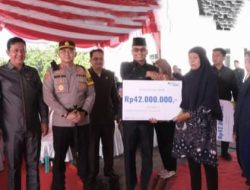 Peringati Hari Lahir Pancasila, Sekda OKU Selatan Serahkan Santunan BPJS Ketenagakerjaan Pada Ahli Waris