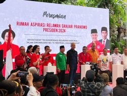 Ganjar Pranowo Bersama Elit PDIP Resmikan Rumah Aspirasi Relawan