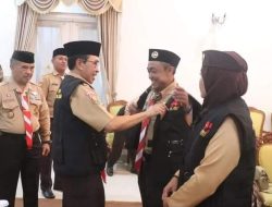 Kak Ade Suryaman Lepas Kontingen Kwarcab Mengikuti Karang Pamitran Nasional 2023