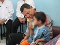 Kapolres Kunjungi Rumah Singgah Dinsos Kota Tangerang, Pastikan 2 Balita di Ciledug Didampingi Dengan Baik dan Sehat