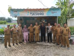 Kepala Dinas Perpustakaan Kota Tangerang Kunjungi Perpustakaan Kampung Si Atang di Perumahan Garden City