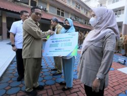 Sekda Kota Tangerang Bersama BPJS Ketenagakerjaan Berikan Santunan Ke Pegawai