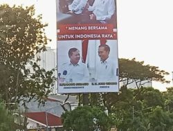 Diduga Tak Berizin, Baliho Prabowo-Jokowi di Jalan S Parman, Kasat Pol PP Tak Berkutik