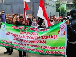 Akibat Zonasi PPDB, Warga Puri Bintaro Hijau Geruduk SMAN 5 Tangsel