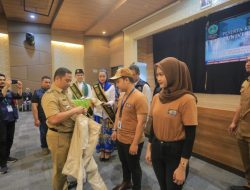 Lepas KKK UNIS, Arief Sebut Mahasiswa Sebagai Mitra Pemda Atasi Persoalan