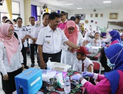 Wujudkan Generasi Sehat, Bulan Imunisasi Anak Sekolah Dimulai