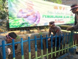 Lestarikan Penghijauan, Polsek Karawaci Tanam 50 Bibit Pohon